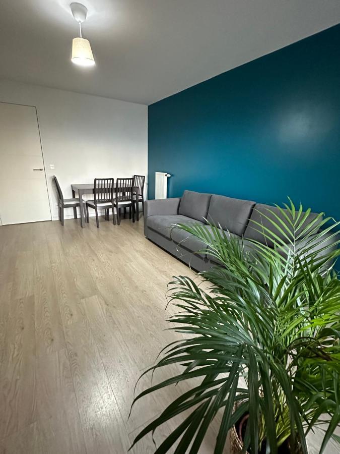 Logement La Courneuve-Aubervilliers Rerb Exterior photo