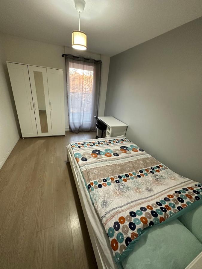 Logement La Courneuve-Aubervilliers Rerb Exterior photo